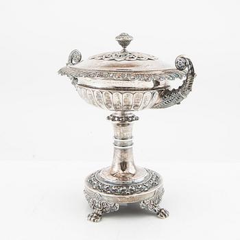 Gustaf Möllenborg, sockerskål silver Stockholm 1836.