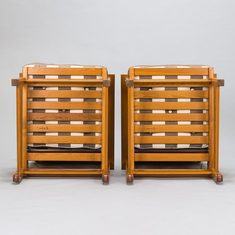 Elsa Stackelberg, a garden table and a pair of garden chairs, Fri Form, Edsbruk, Sweden, late 20th century.