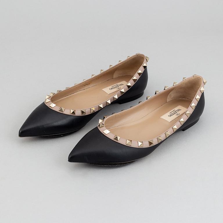 Valentino, a pair of studded leather ballerina pumps, size 36½.