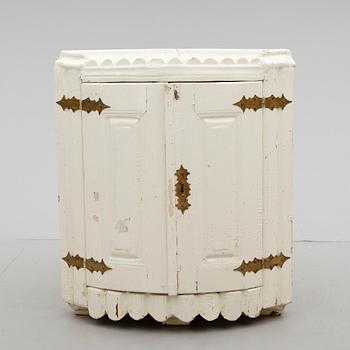 HÖRNSKÅP, barock, 1700-tal.