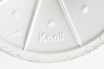 MATBORD, Eero Saarinen, Knoll International, 1900-talets fjärde kvartal.