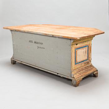 A 19th century cabinet table, marked Abiel Mäkitalo Ylitornio, Finland.