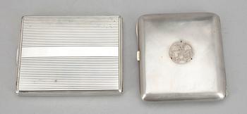 CIGARETTETUIER, 2 st, silver, 1900-tal.