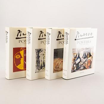 Böcker, 4 vol, "Picasso in his Posters", Luis Carols Rodrigos Arte Ediciones, Barcelona, 1992.