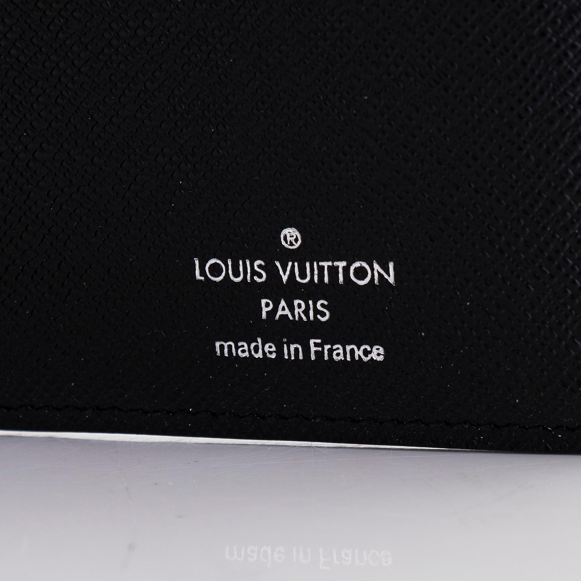 Louis Vuitton, a 'Brazza' wallet.
