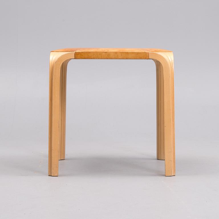 ALVAR AALTO, JAKKARA, X601, Artek. Muotoiltu 1954.