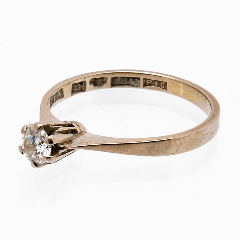 Ring 18K whitegold 1 brilliant-cut Diamond 0,20 ct engraved.