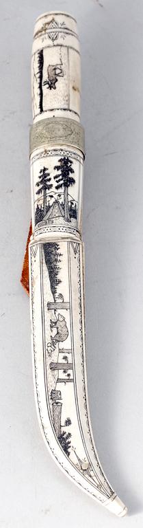 KÄPP SAMT KNIV, horn , trä, samearbeten. En sign VLH. Troligen 1900-talets första hälft.