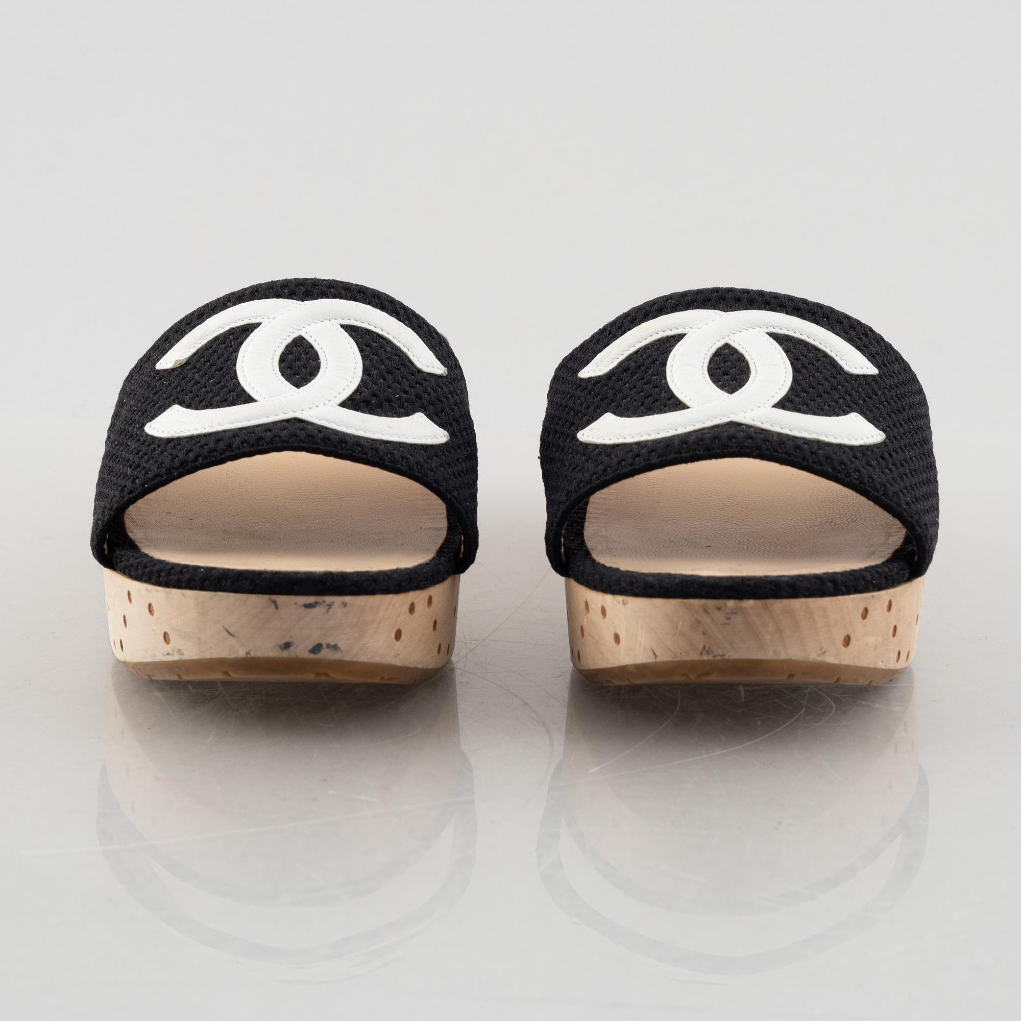 Chanel, sandals, size 41 1/2.
