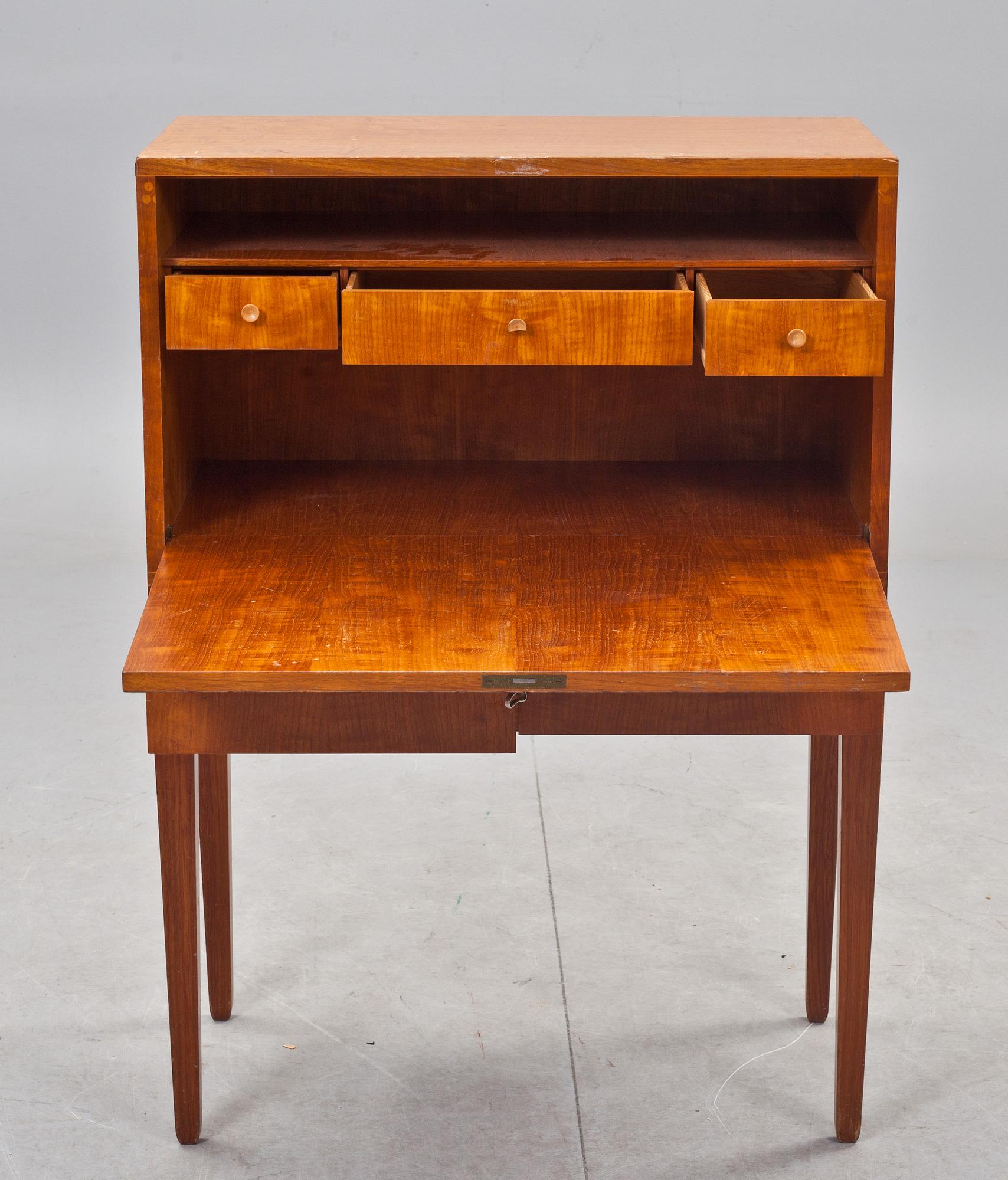 SKRIVSKÅP, 1940-tal.