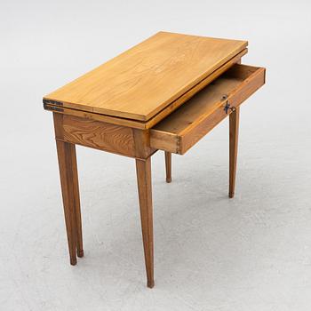 A game's table, 19th Century.