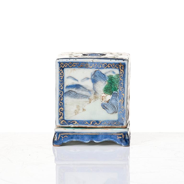 A set of three famille rose miniature objects to the scholars desk, Qing dynasty, 19th Century.