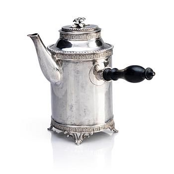 392. Gustaf Hamnqvist, kaffekanna, mästerstycke, silver, Borås 1788. Gustaviansk.