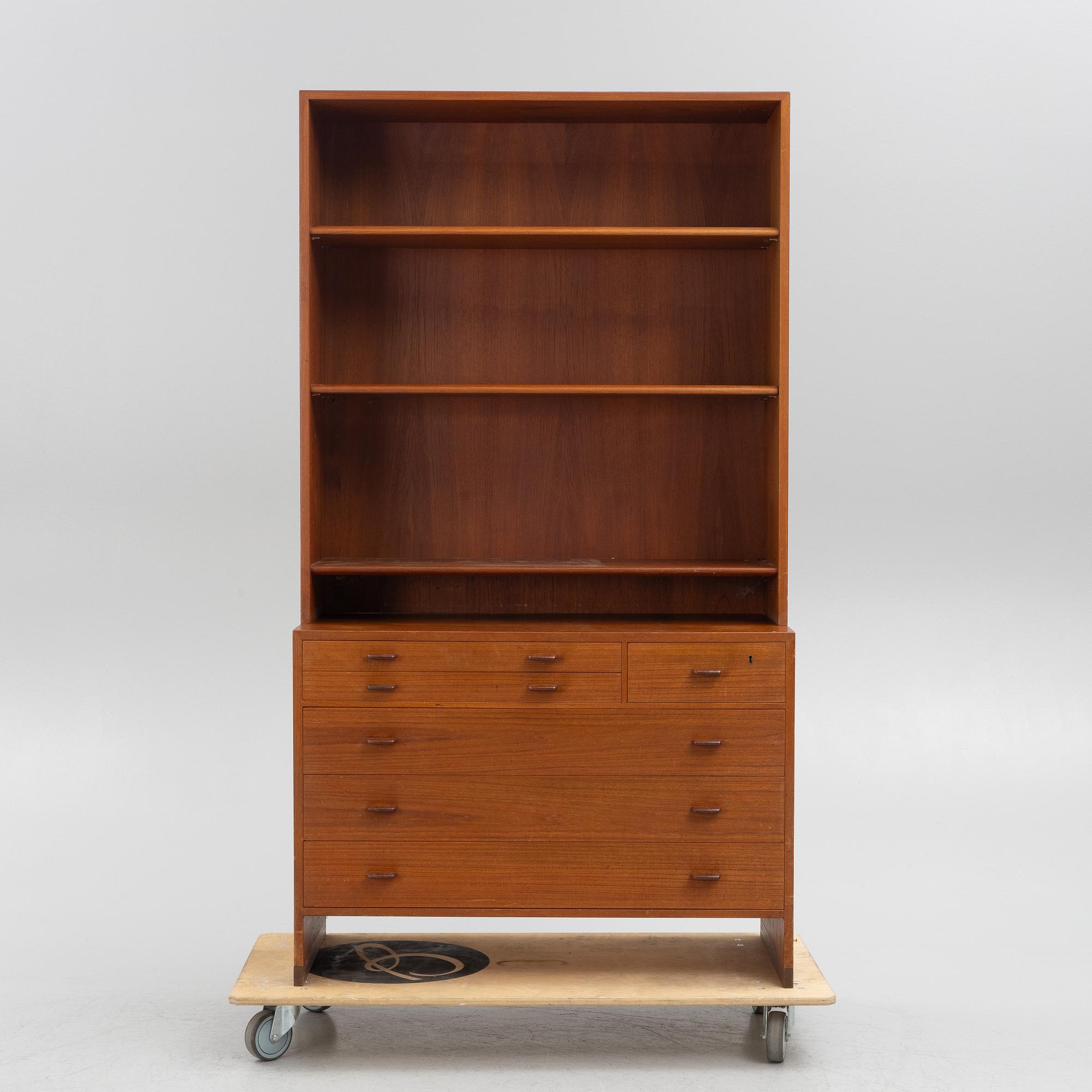 Hans J. Wegner, a teak chest of drawers with bookcase, RY 16, Ry Møbler, Denmark.
