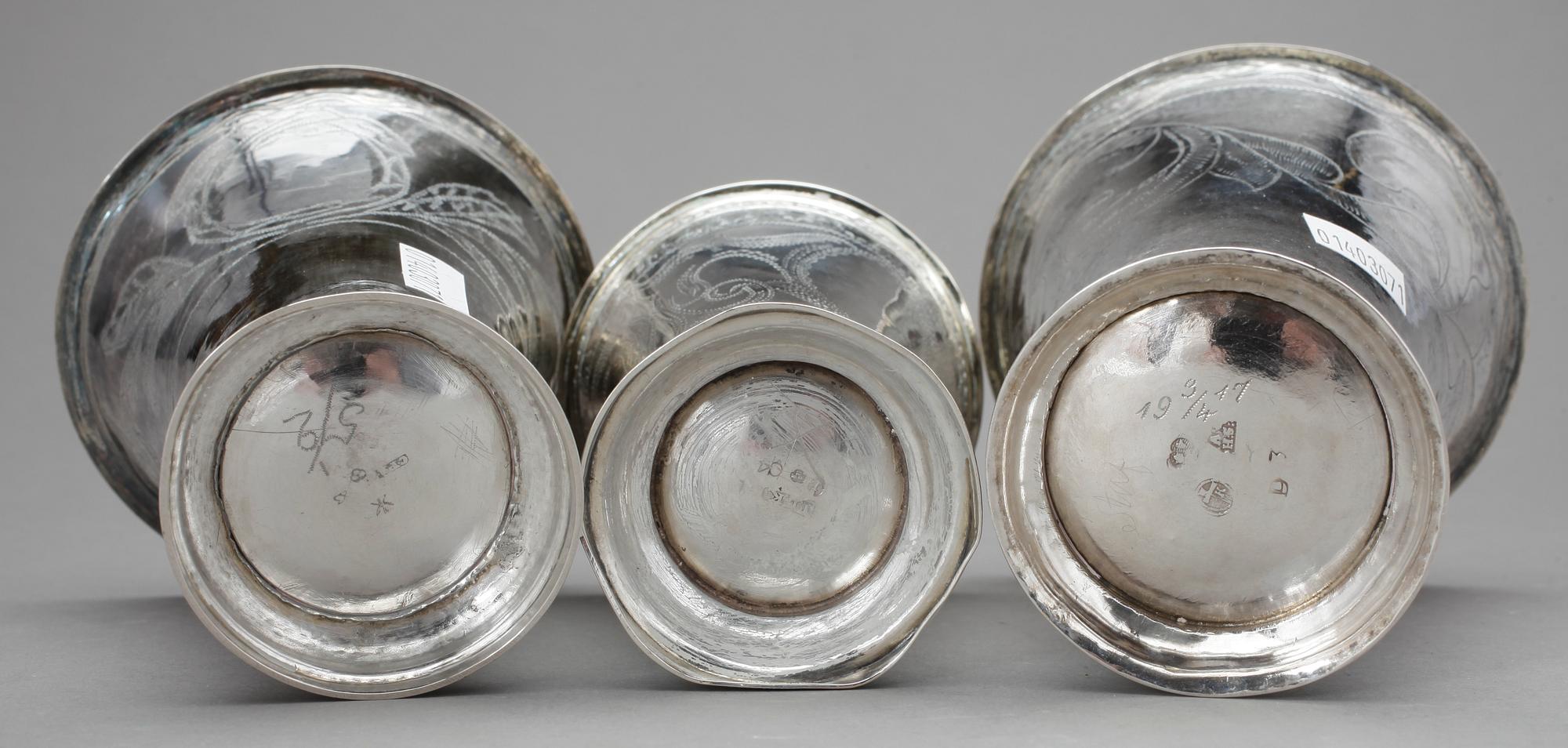 BÄGARE, 3 st, silver, bland annat Anders Hjulström, Köping, 1810. Total vikt ca 251g.