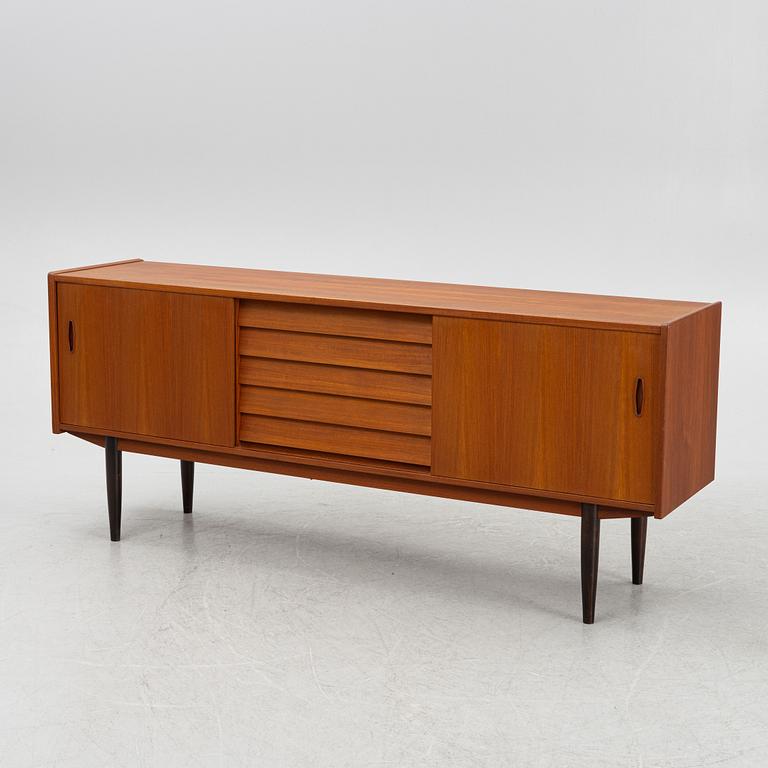 Nils Jonsson, sideboard, "Trio", Hugo Troeds, Bjärnum, 1960-tal.