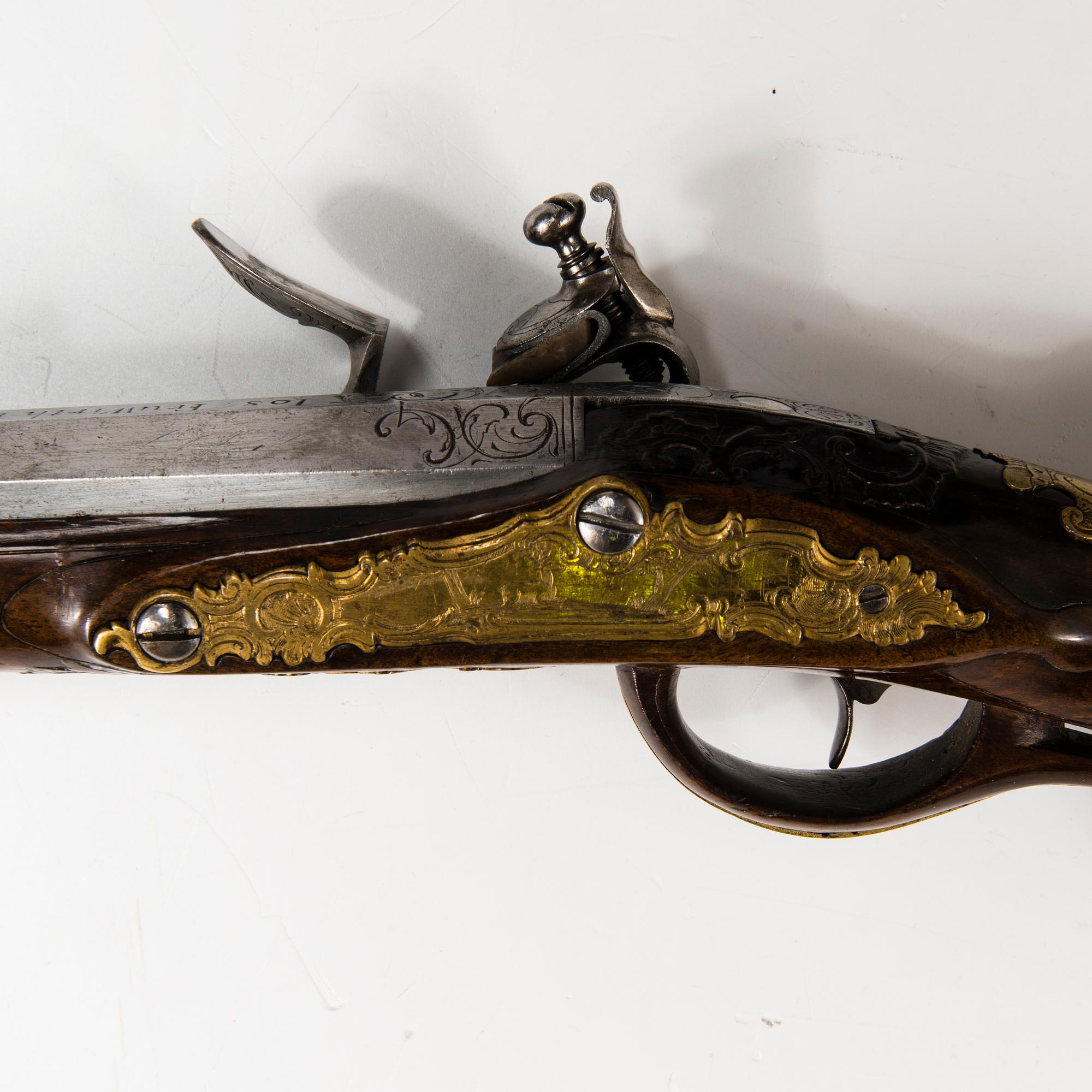 A Flintlock short rifle, circa 1780.