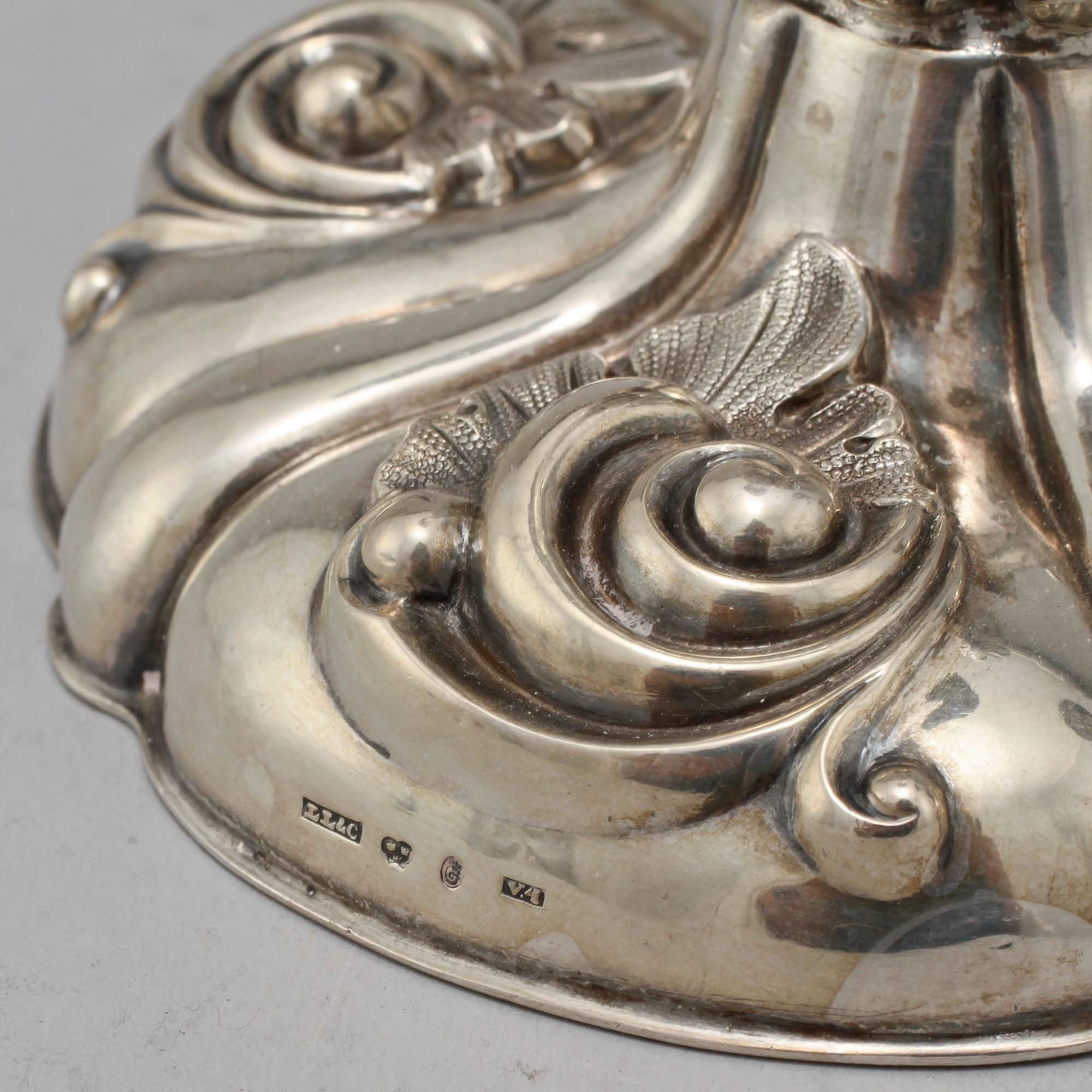 LJUSSTAKAR, ett par, silver, Lars Larsson, Göteborg, 1851. Vikt 715 g.