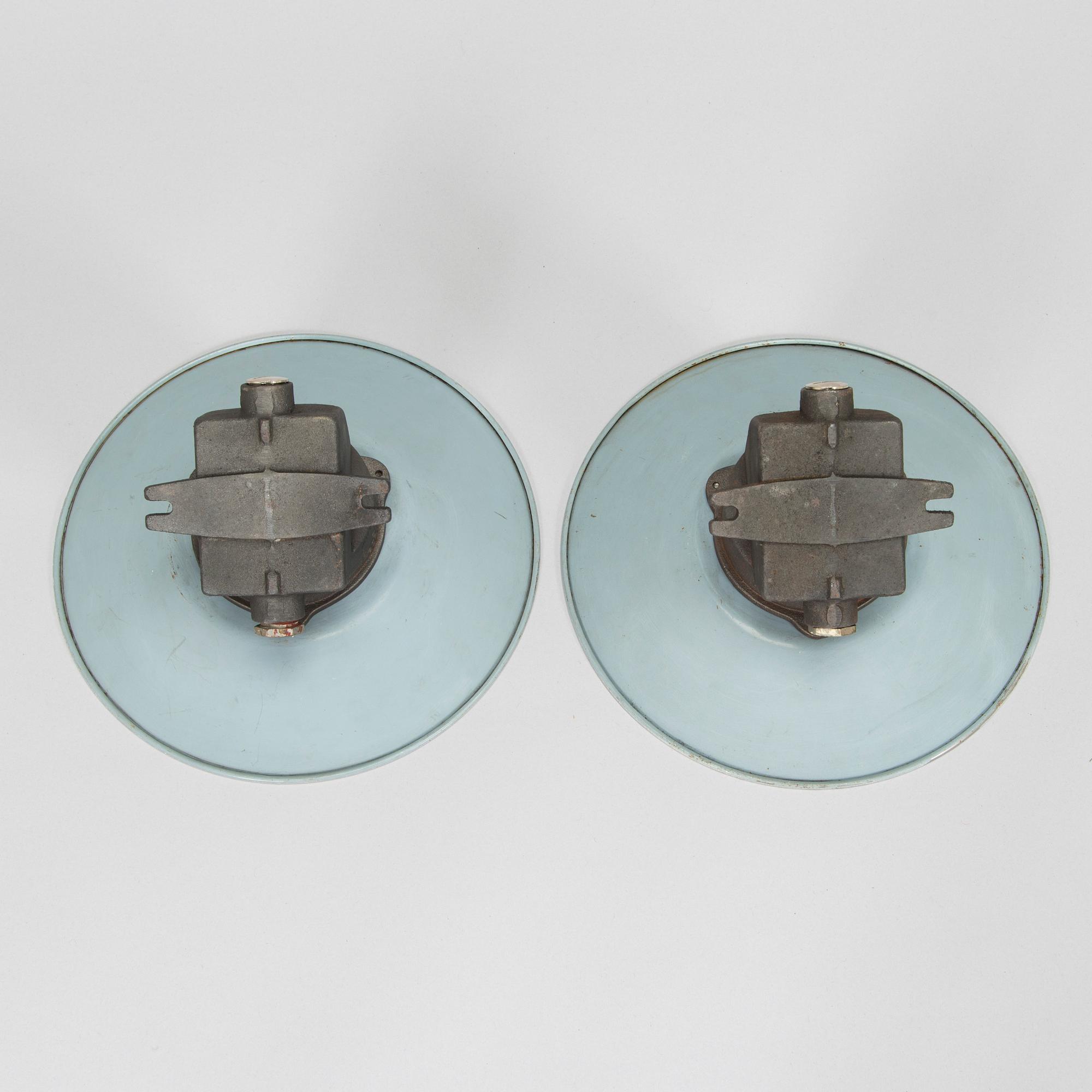 Paavo Tynell, a pair of 1930s wall light, model 2602 Taito, 1930s.