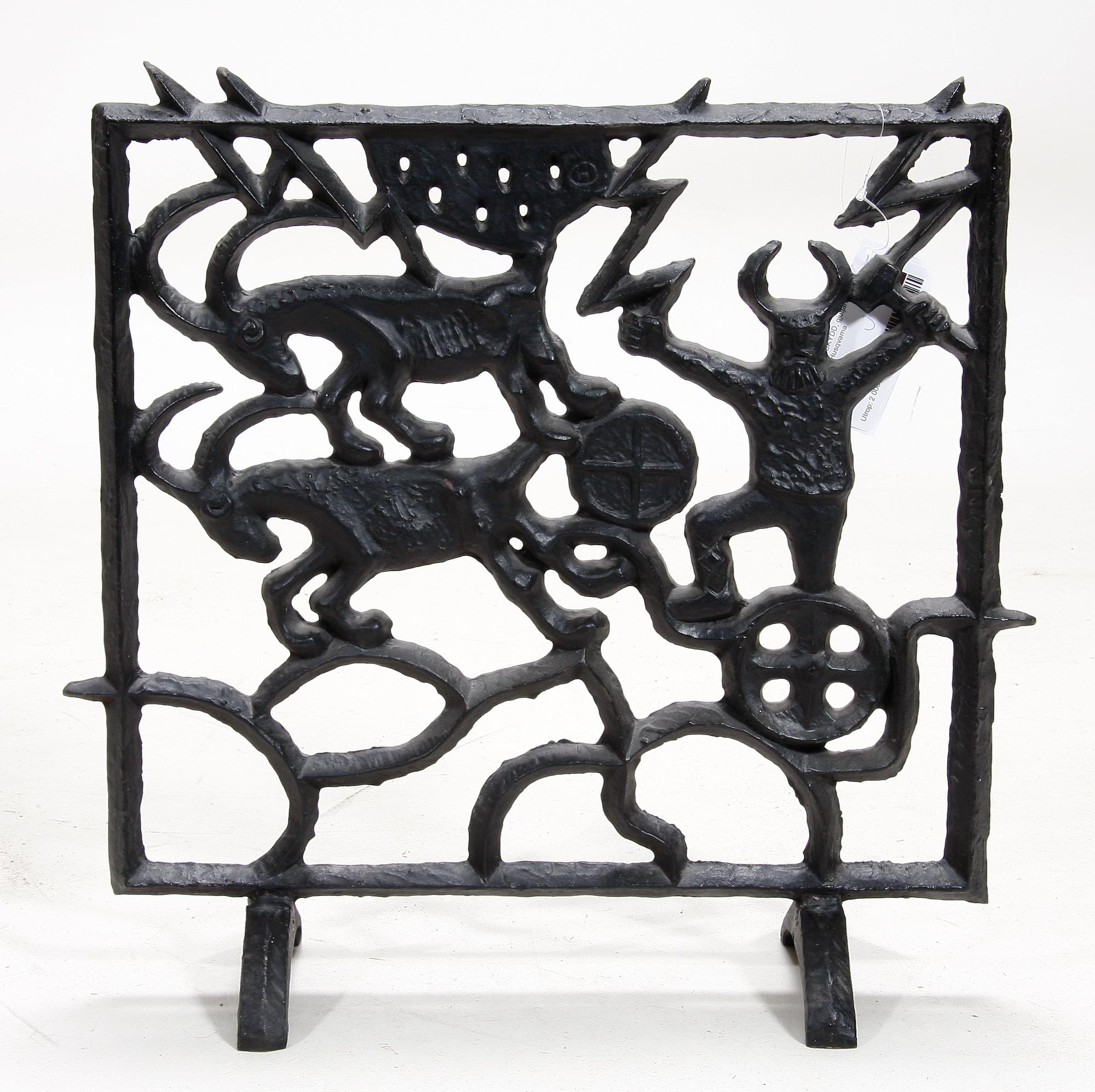 GNISTSKYDD, gjutjärn, Olle Hermansson, Husqvarna, 1960-tal.