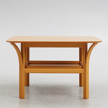 Coffee table, Möbelfabriks AB, Carlsson & Co, Bengtsfors. Late 20th century.