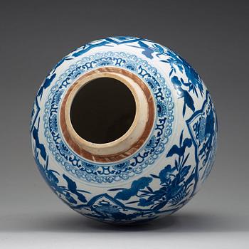 BOJAN, porslin. Qingdynastin, Kangxi (1662-1722).