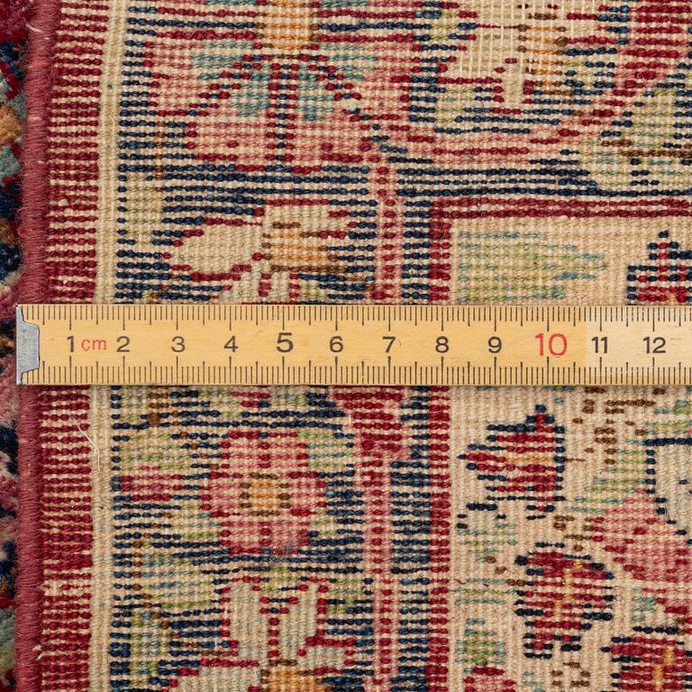 Matta, antik Kirman Laver, södra Persien, ca 221 x 141 cm.