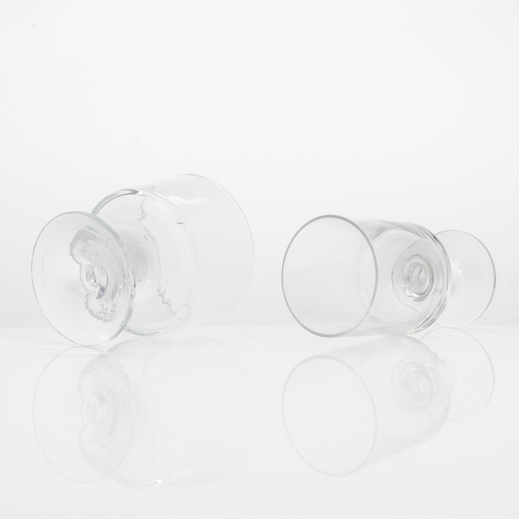 Tapio Wirkkala, glasservisdelar, 37 st, "Karelia", Iittala, 1900-talets sista kvartal.