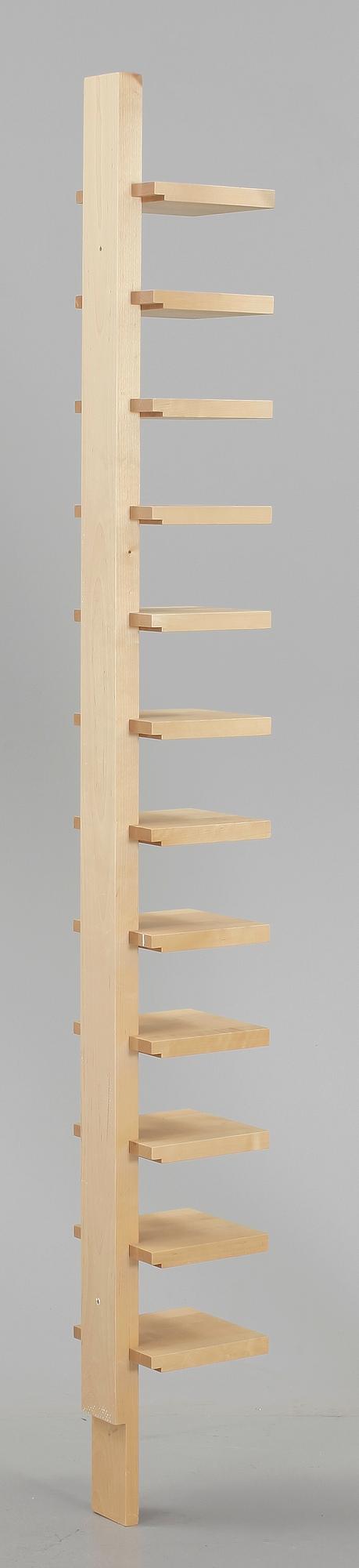 HYLLA, "Pilaster", John Kandell, Källemo, sent 1900-tal.
