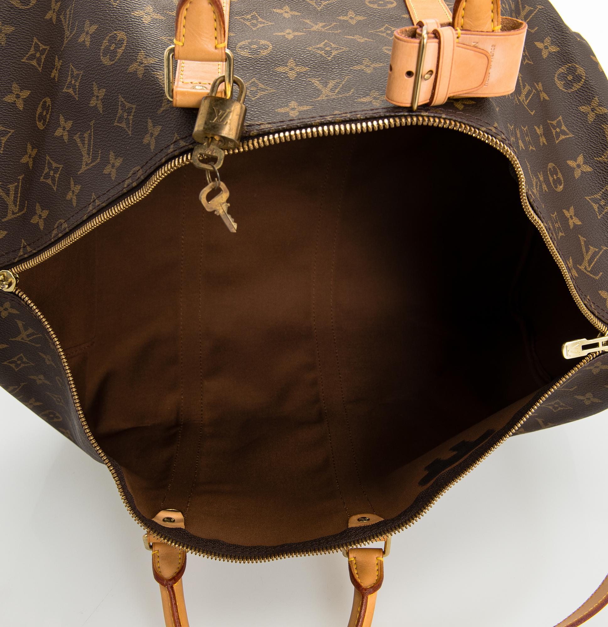 Louis Vuitton, A Monogram canvas 'Keepall 55 bandoulière' Bag.