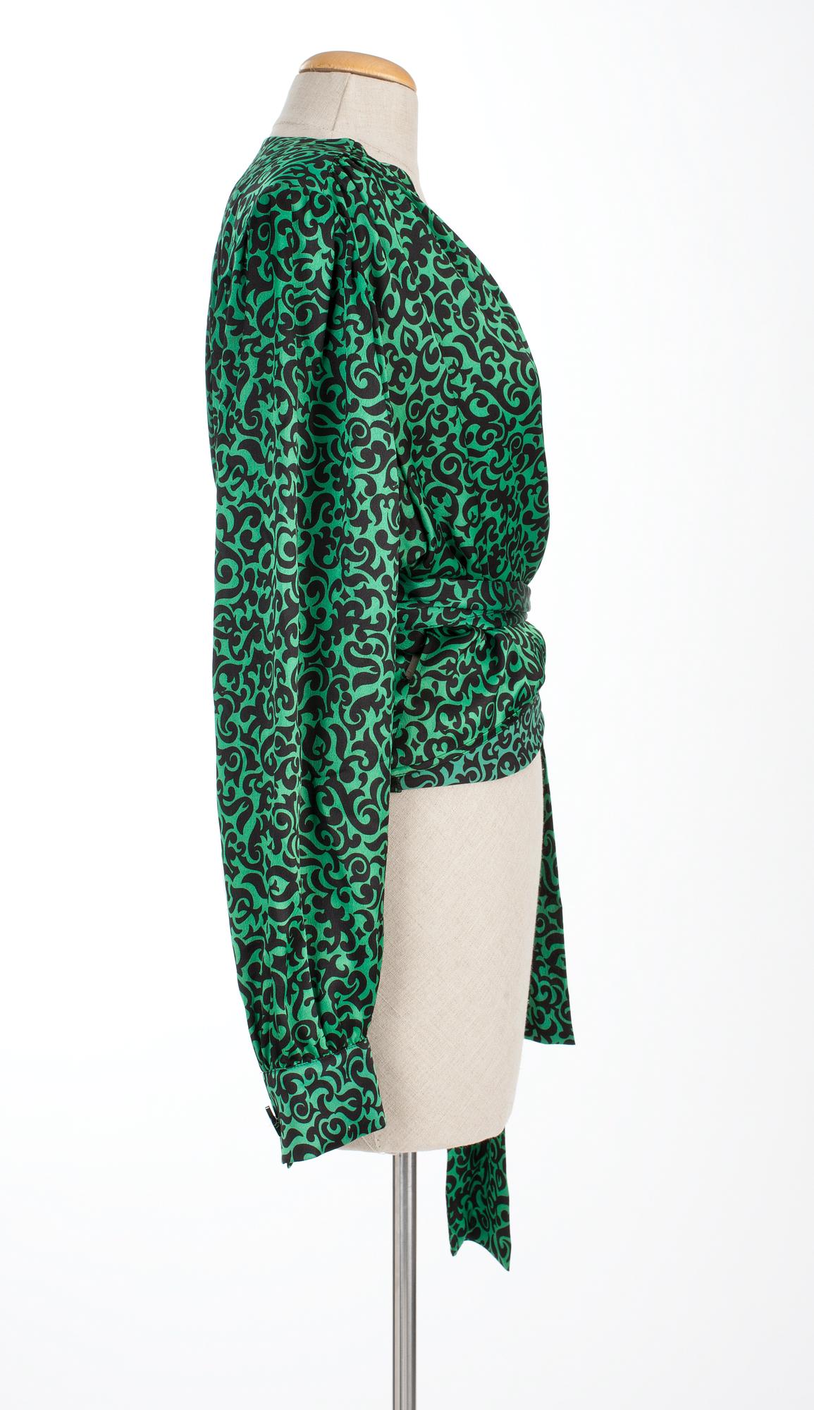 YVES SAINT LAURENT, blus.