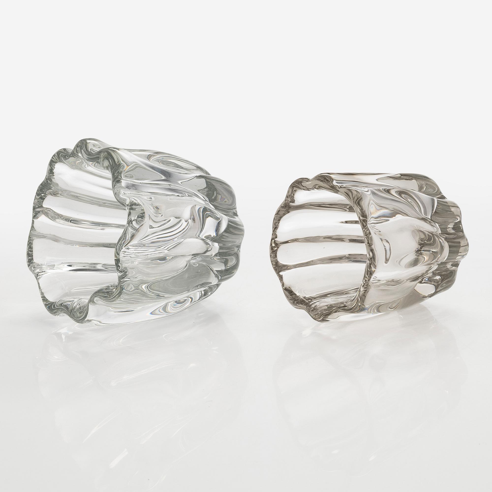 Tapio Wirkkala, vaser, 2 st, "Kalvolan kanto" (Stubbe), signerade Tapio Wirkkala 3241.