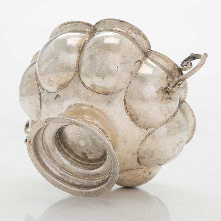 Skål, silver, 1700-tal, oidentifierade stämplar.