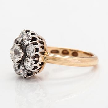 An 18K gold ring with old-cut diamonds ca. 1.80 ct in total. Finland 1932.