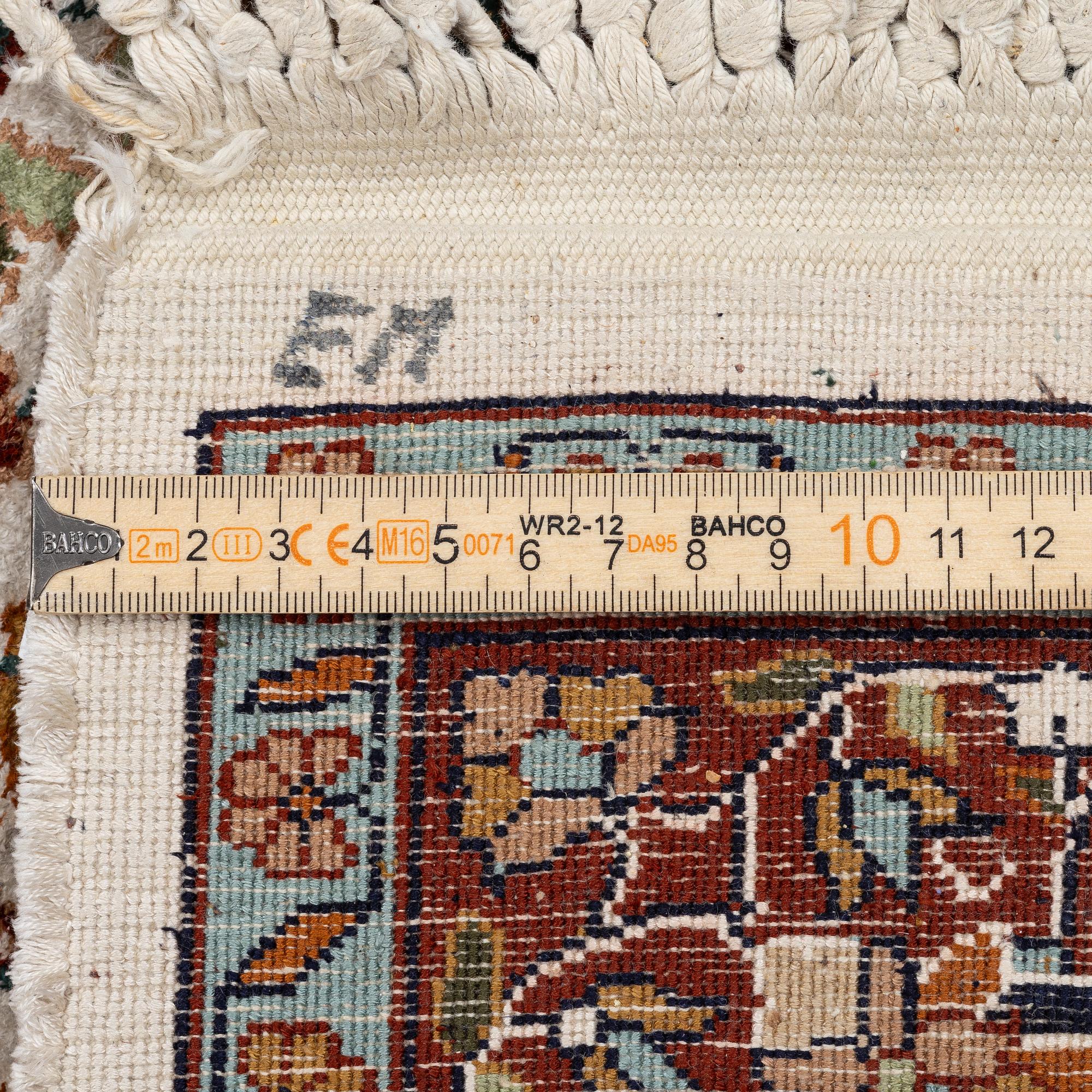 Carpet, Kirman, 275 x 185 cm.