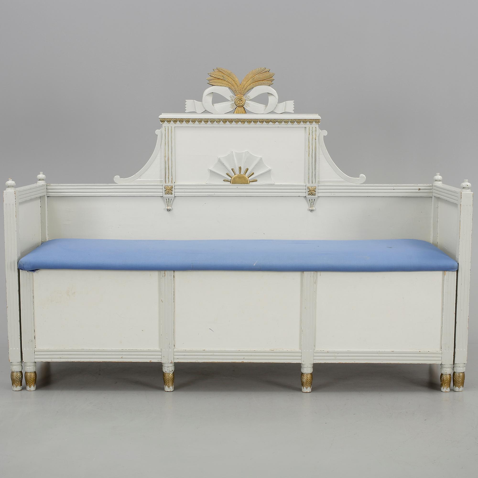 SOFFA, gustaviansk, omkring 1800.