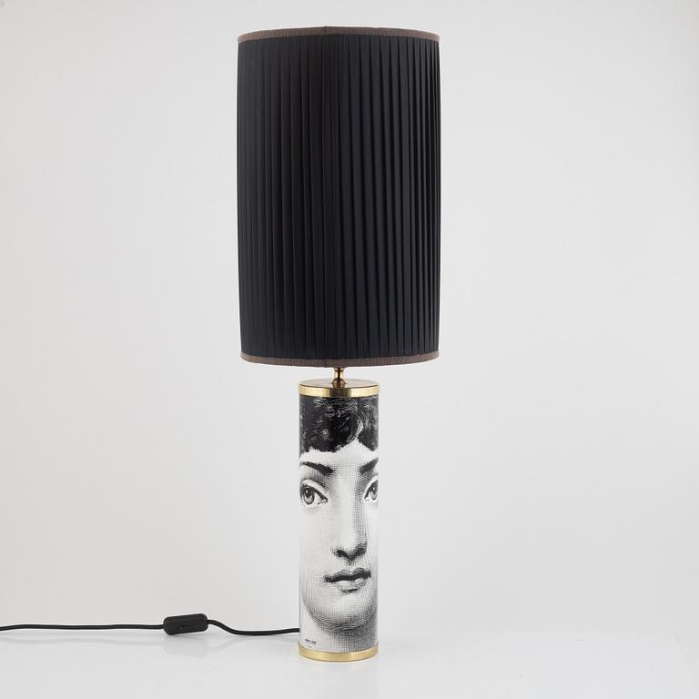 Piero Fornasetti, table lamp, 'Viso', Fornasetti, Milan, Italy 2018.