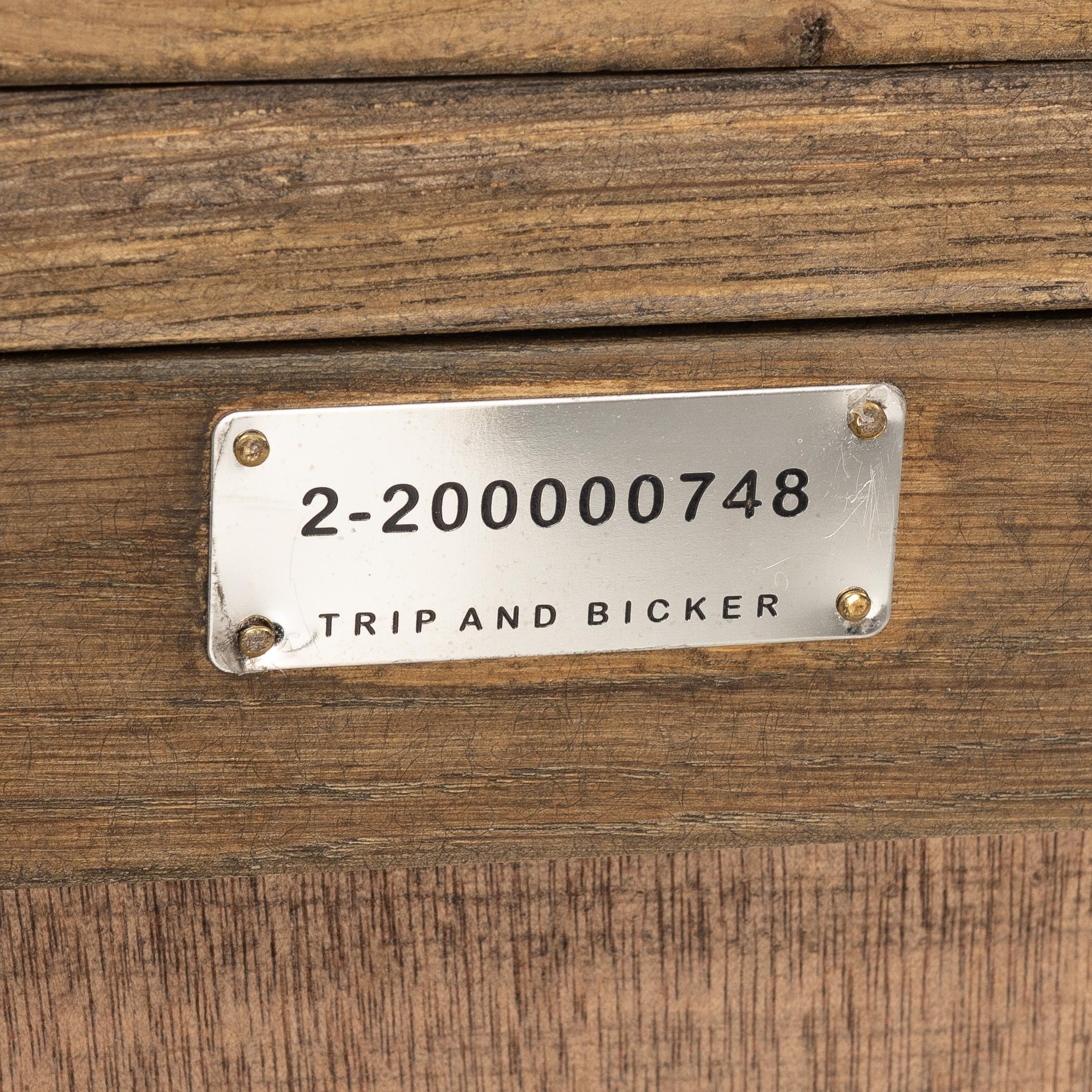 A display cabinet, 'Denver', Artwood.