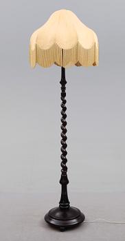 GOLVLAMPA, 1900-talets första hälft.