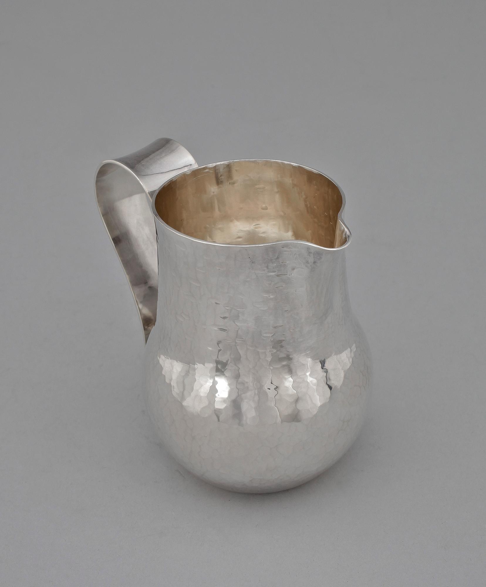 KANNA. Sterling silver, Rey Urban, Stockholm, 1977. Vikt 230 g.