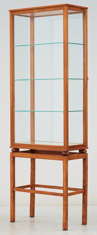 A Josef Frank mahogany show case cabinet, Svenskt Tenn,