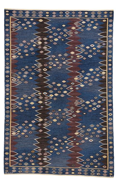 Barbro Nilsson, a carpet, "Snäckorna", flat weave, ca 309,5-312 x 203-205,5 cm, signed AB MMF BN.