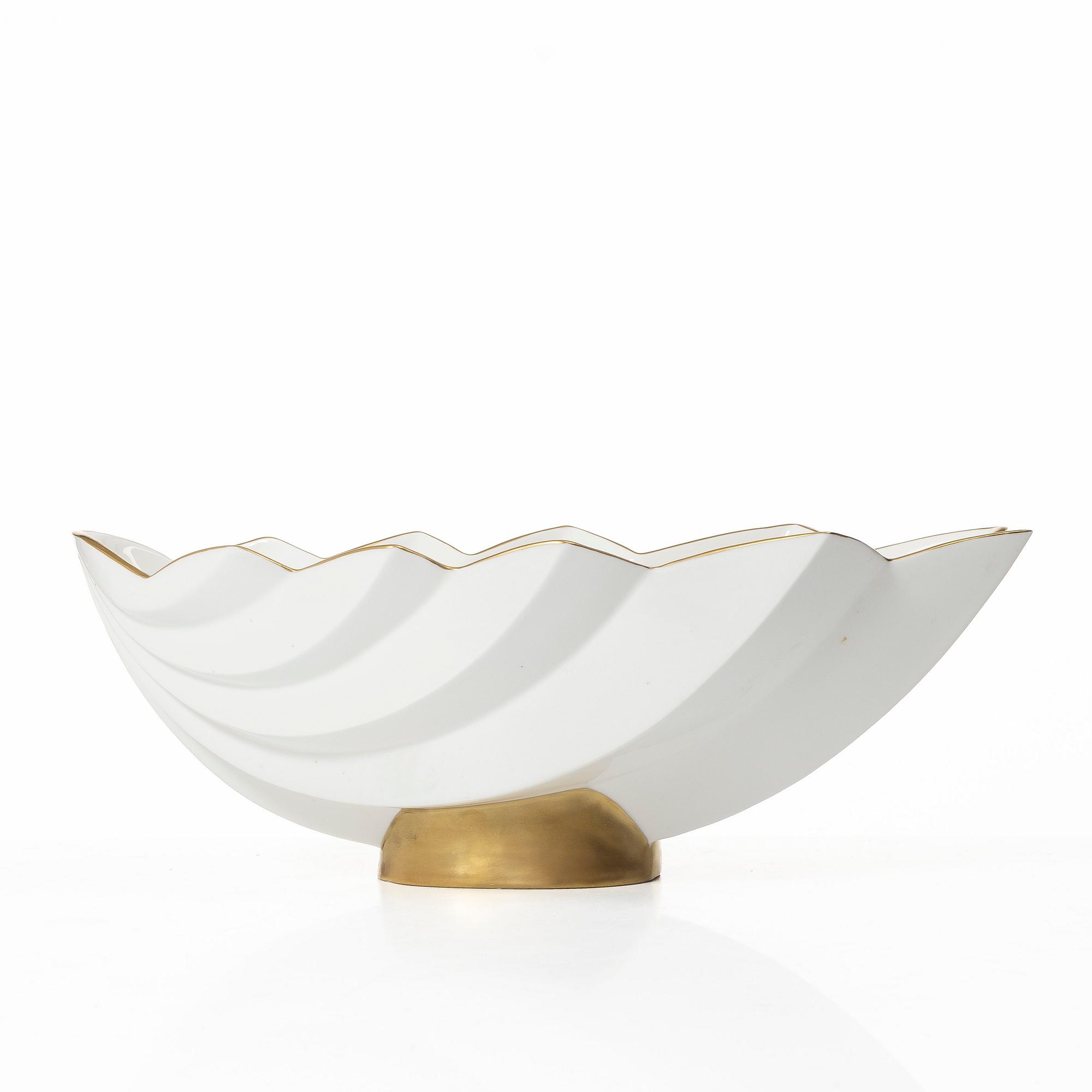 Karin Björquist, A shell shaped serving dish 'Pliss' from the Nobel dinner service, Gustavsberg, post 1991.