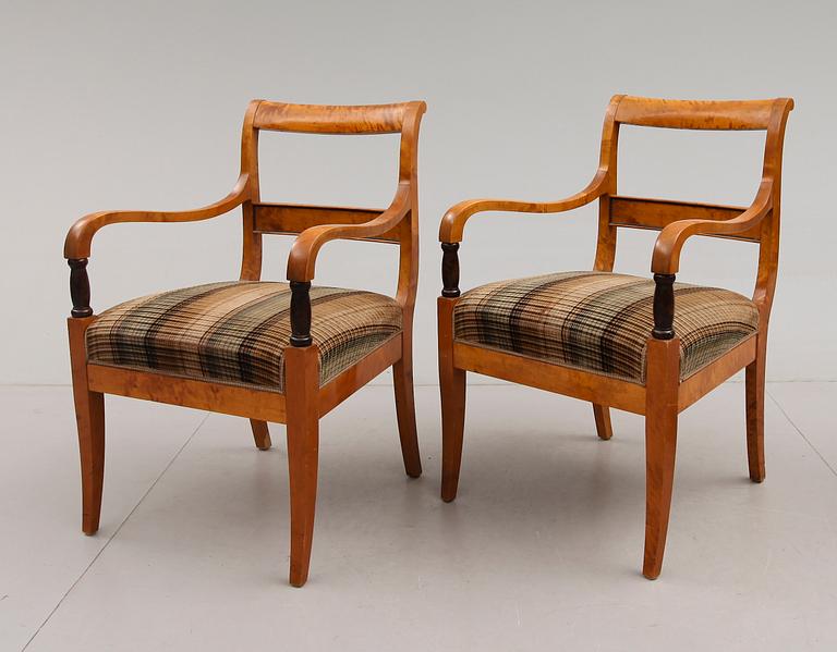 KARMSTOLAR OCH STOLAR, 4 del, Karl Johansstil, 1800-/1900-tal.