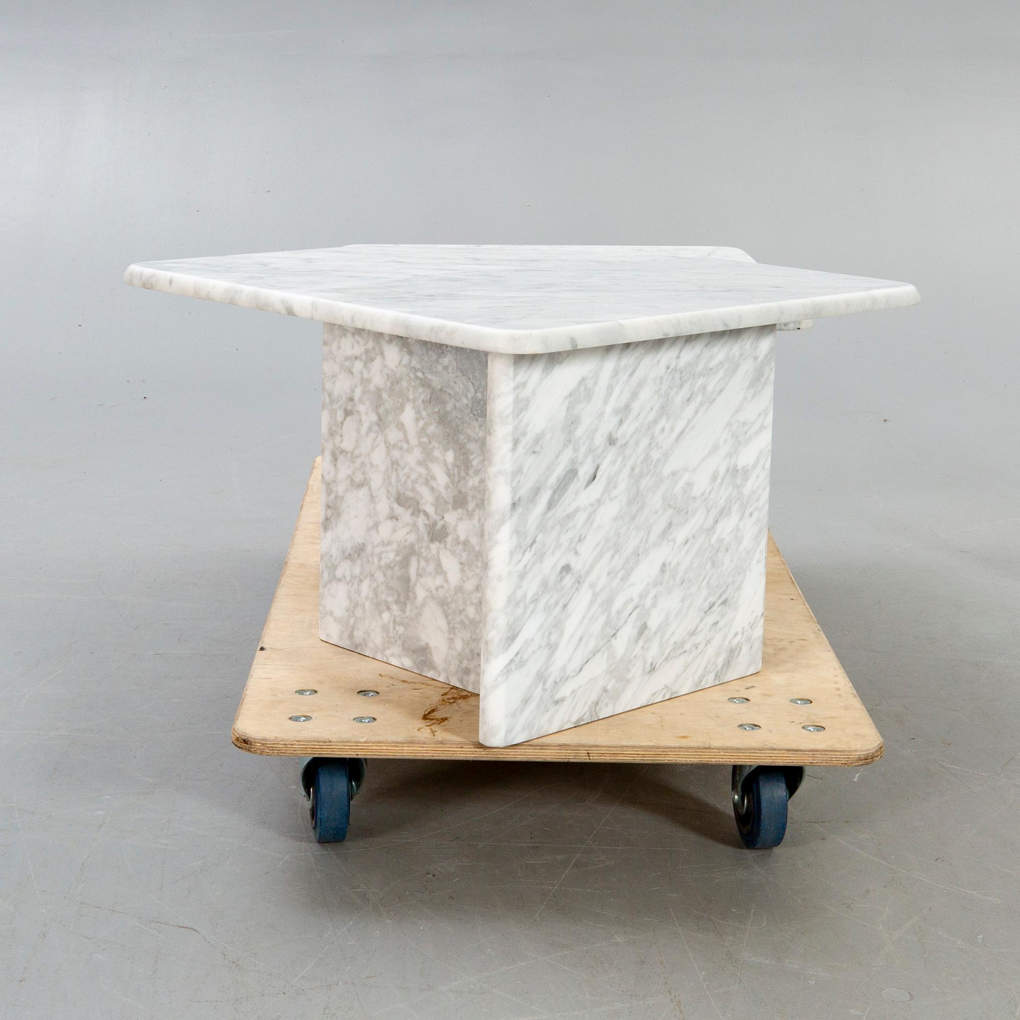 A three pcs marble coffee table later part of the 20th century.