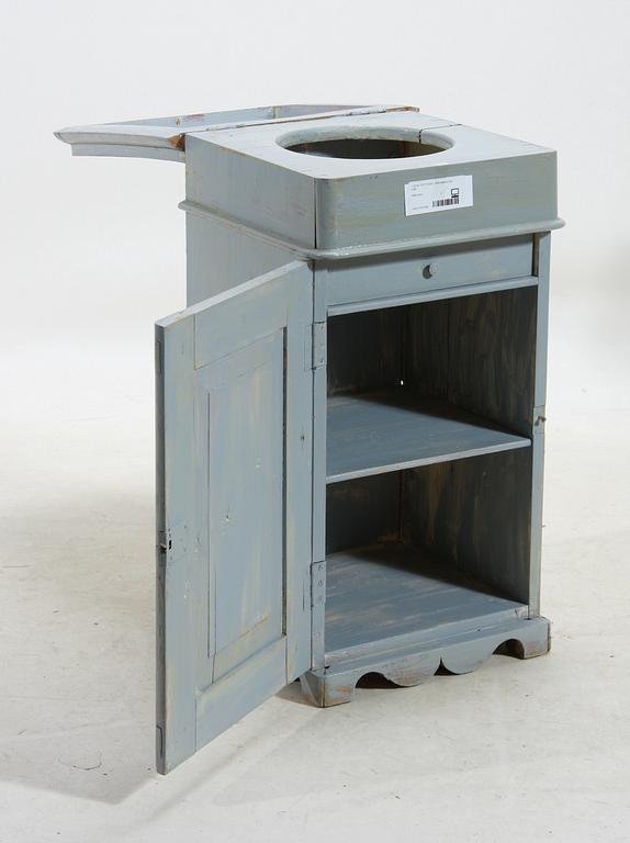 POTTSKÅP. 1800-talets andra hälft.