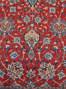 A carpet, a semi-antique/an old Persian, probably a Qazvin, ca 345-349 x 251,5-253 cm.