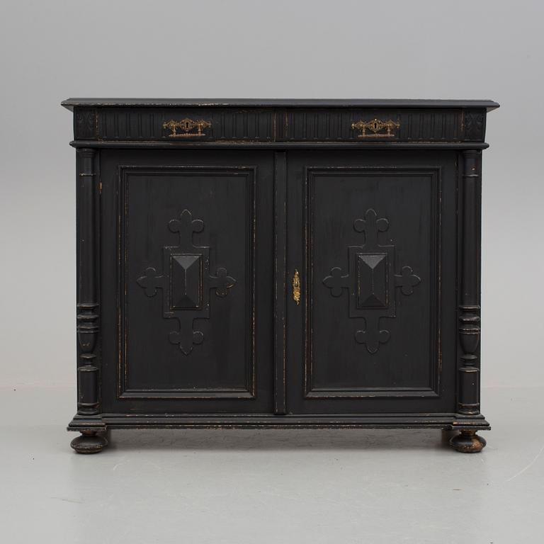 SKÄNK, nyrenässans, 1800-talets slut.