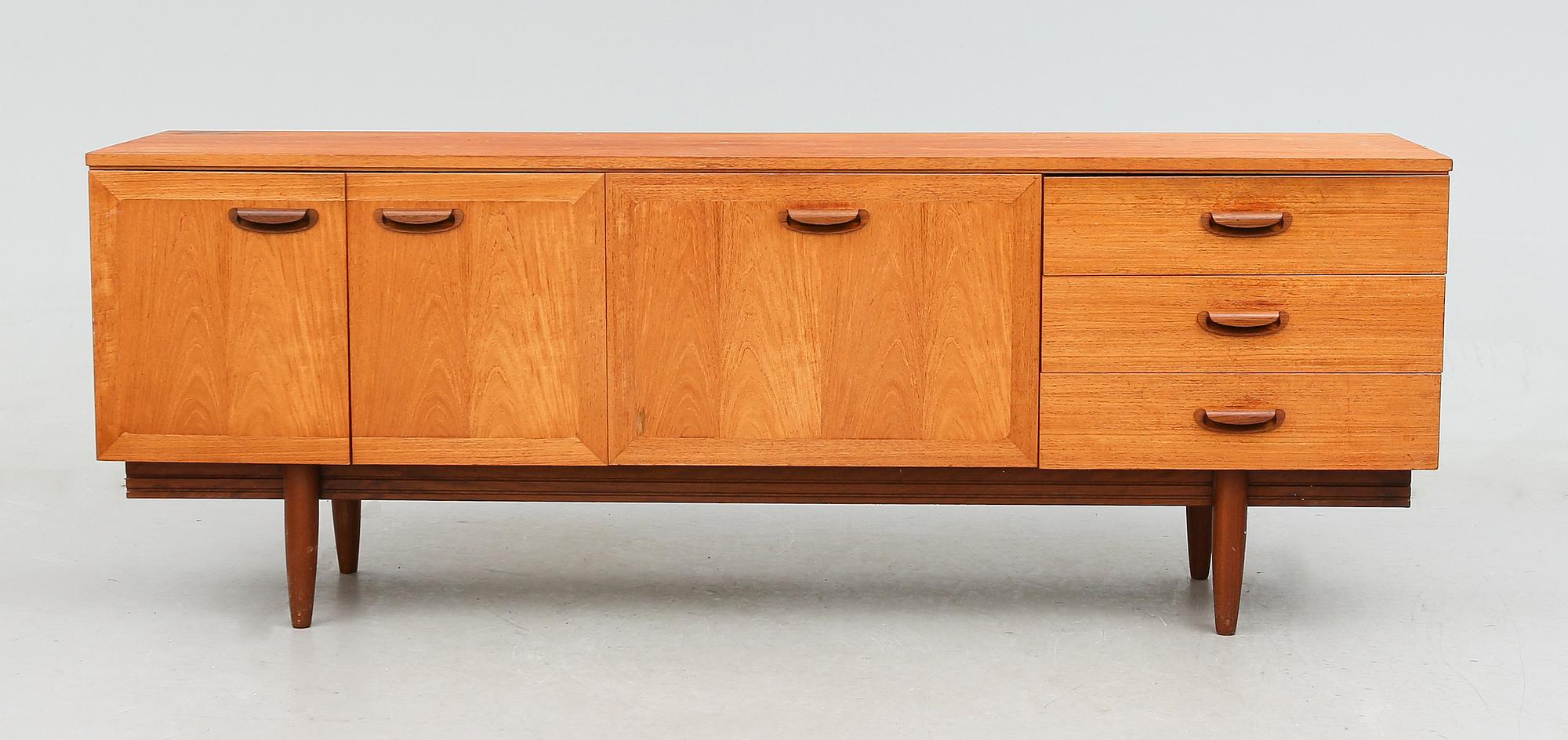 SIDEBOARD, 1900-talets andra hälft.