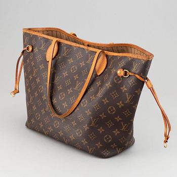 Louis Vuitton, 'Neverfull MM'.